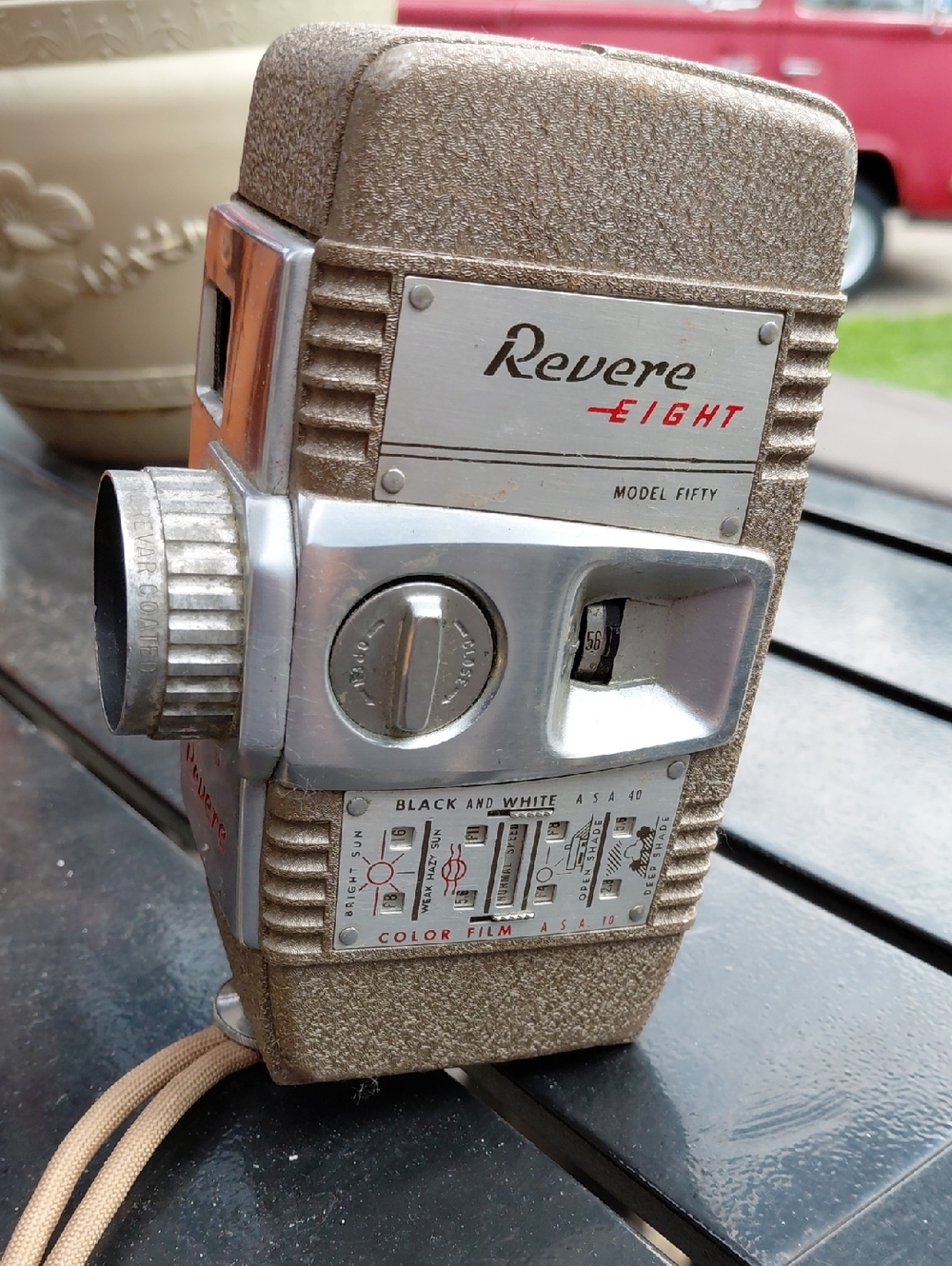 Reverse Revere Eight Model Fifty Movie Camera - Metallic Sand